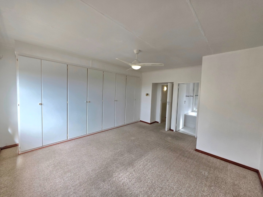 To Let 4 Bedroom Property for Rent in Hospitaalheuwel Free State